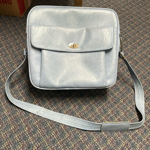 Preloved vintage Samsonite luggage - carry on - Picture 1 of 17